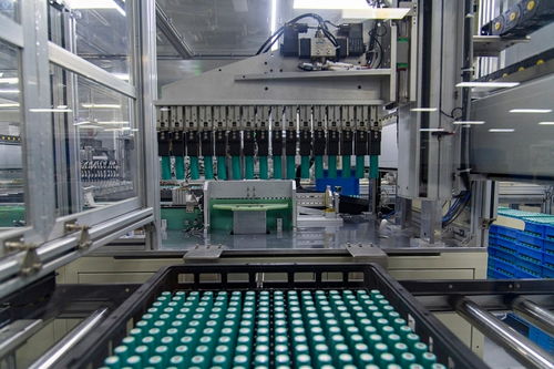 10月貿易月報 新三樣出口量價雙增，車載充電機等消費品承壓